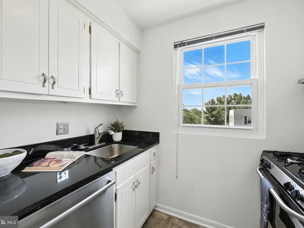 2030 N Vermont Street 304, Arlington VA 22207