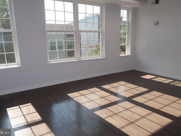 1336 N 7TH Street, Philadelphia PA 19122