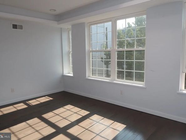 1336 N 7TH Street, Philadelphia PA 19122
