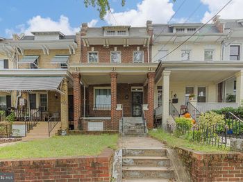 4921 7TH Street NW