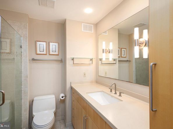 8560 Trumbauer Drive L40, Glenside PA 19038
