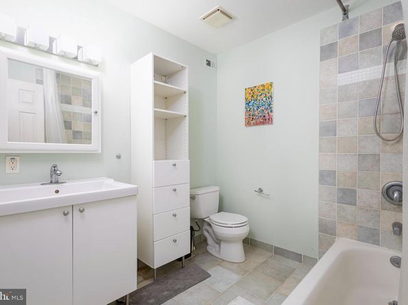 8560 Trumbauer Drive L40, Glenside PA 19038