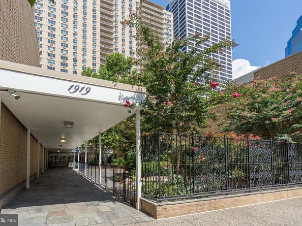 1919 Chestnut Street 2903, Philadelphia PA 19103
