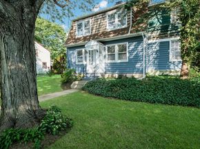 1081 Wynnwood Road, Abington PA 19001