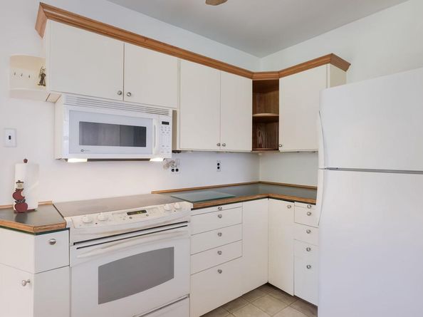 1081 Wynnwood Road, Abington PA 19001