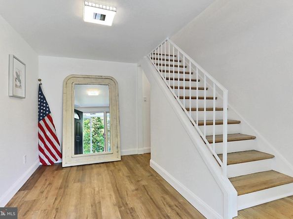 109 Patrick Street SE, Vienna VA 22180