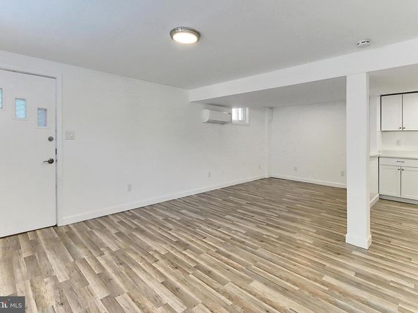 109 Patrick Street SE, Vienna VA 22180