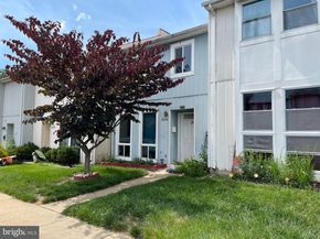 1020 Queens Court, Herndon VA 20170
