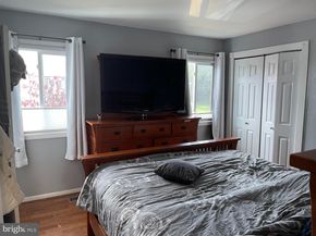 1020 Queens Court, Herndon VA 20170