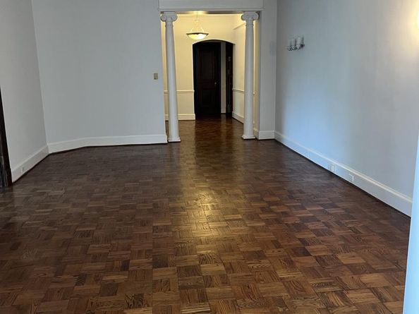 4000 Cathedral Avenue NW 309B, Washington DC 20016