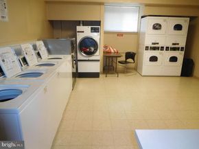 4390 Lorcom Lane 512, Arlington VA 22207