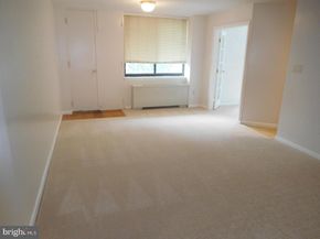 4390 Lorcom Lane 512, Arlington VA 22207