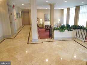 4390 Lorcom Lane 512, Arlington VA 22207