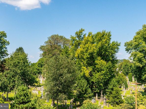 3841 Ridge Avenue, Philadelphia PA 19132