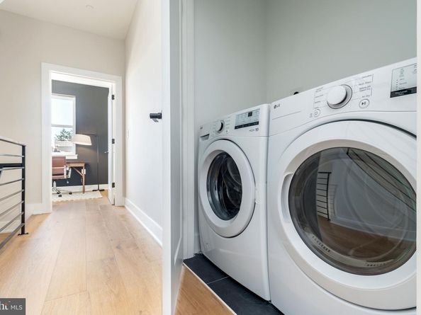 3841 Ridge Avenue, Philadelphia PA 19132