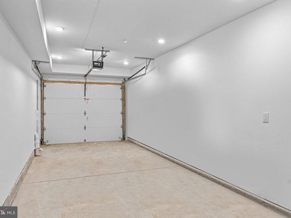 3841 Ridge Avenue, Philadelphia PA 19132