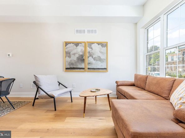 3841 Ridge Avenue, Philadelphia PA 19132