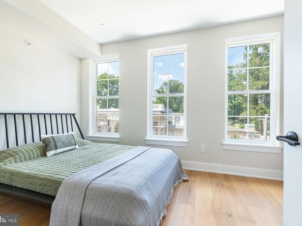 3841 Ridge Avenue, Philadelphia PA 19132