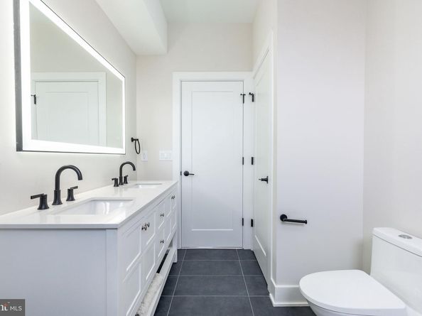 3841 Ridge Avenue, Philadelphia PA 19132