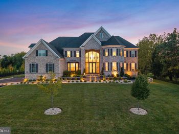 8 Shady Pines Drive