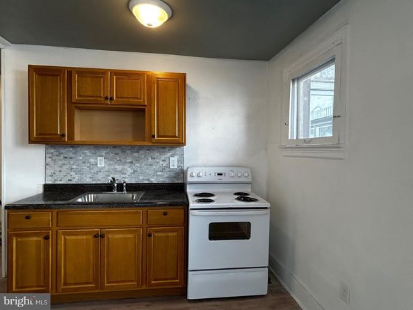 535 Macdade Boulevard, Darby PA 19023