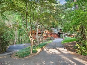 1330 Potomac School Road, Mclean VA 22101