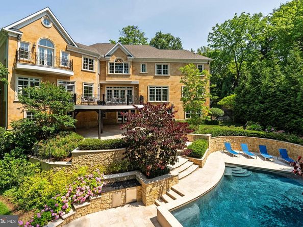 3801 52nd Street NW, Washington DC 20016