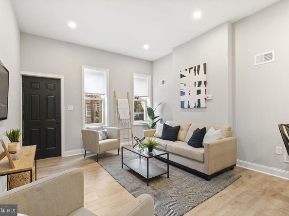 2571 Coral Street, Philadelphia PA 19125