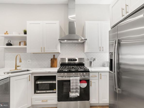 2571 Coral Street, Philadelphia PA 19125