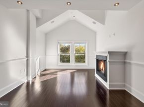 719 12TH Street SE 3, Washington DC 20003