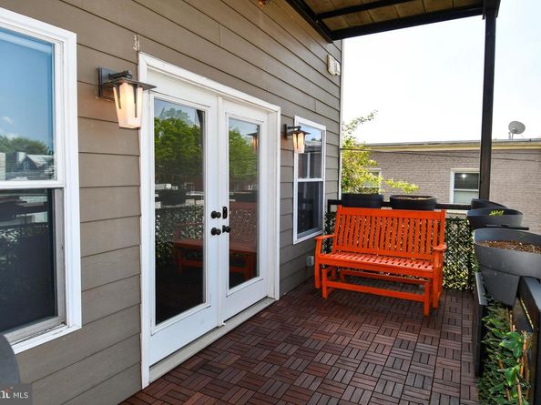 719 12TH Street SE 3, Washington DC 20003