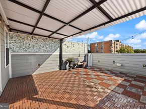 719 12TH Street SE 3, Washington DC 20003