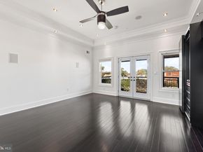719 12TH Street SE 3, Washington DC 20003