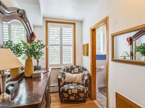 610 Pine Street, Philadelphia PA 19106