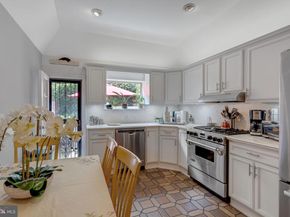 610 Pine Street, Philadelphia PA 19106