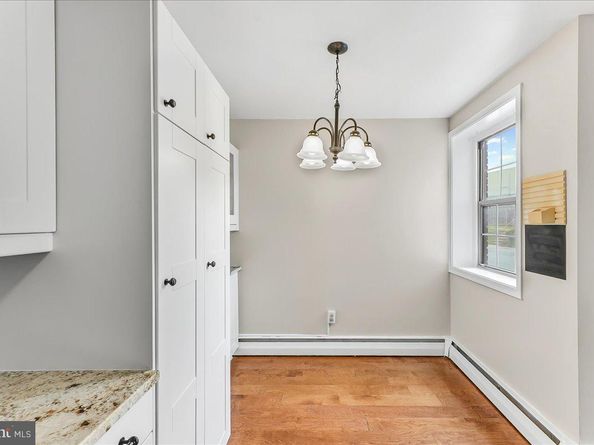 383 Lakeside Road 102, Ardmore PA 19003