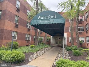 383 Lakeside Road 102, Ardmore PA 19003