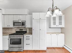 383 Lakeside Road 102, Ardmore PA 19003