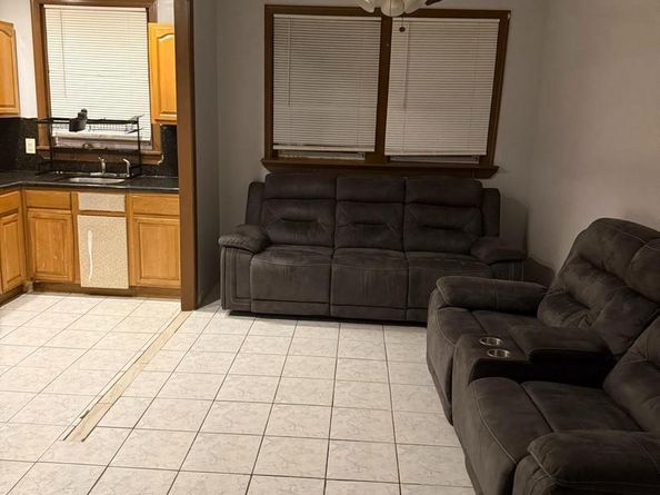 4655 Shelbourne Street, Philadelphia PA 19124