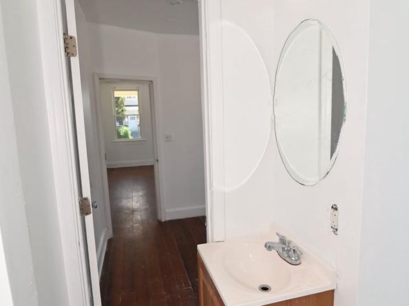 453 Newton Place NW, Washington DC 20010