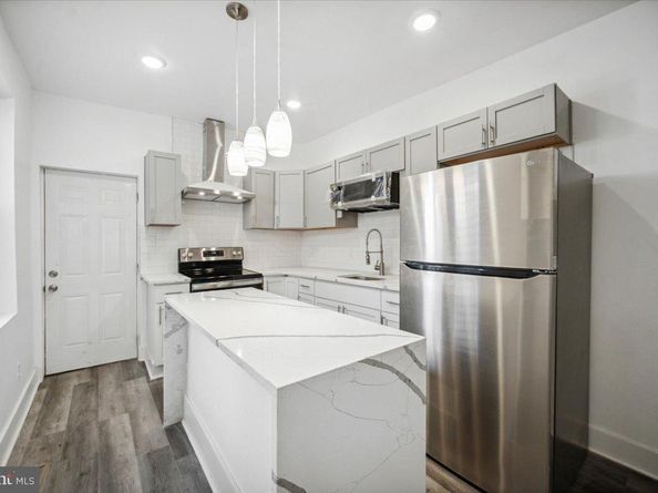 427 W Shunk Street, Philadelphia PA 19148
