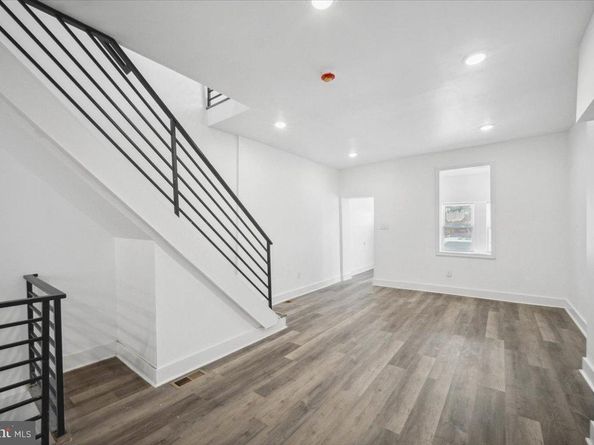 427 W Shunk Street, Philadelphia PA 19148