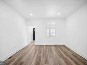 427 W Shunk Street, Philadelphia PA 19148