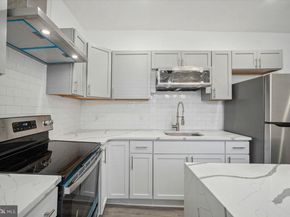 427 W Shunk Street, Philadelphia PA 19148