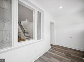 427 W Shunk Street, Philadelphia PA 19148