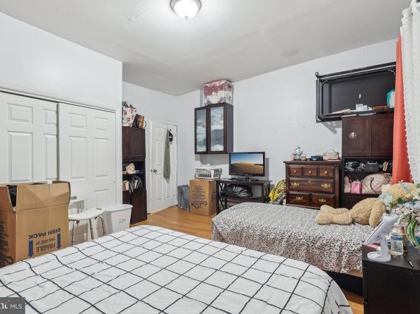 2636 Emerald Street, Philadelphia PA 19125