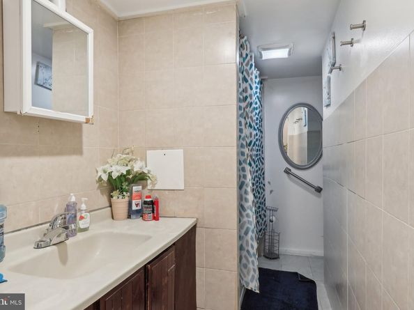 2636 Emerald Street, Philadelphia PA 19125
