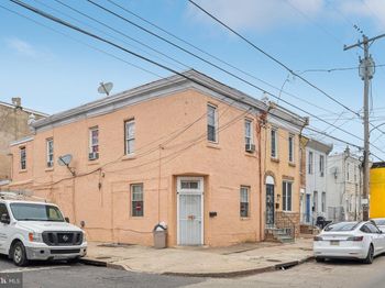 2636 Emerald Street