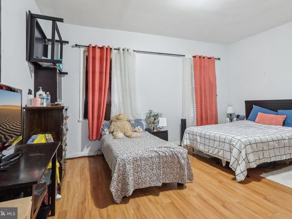 2636 Emerald Street, Philadelphia PA 19125