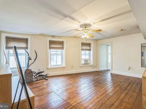 4417 Baker Street, Philadelphia PA 19127